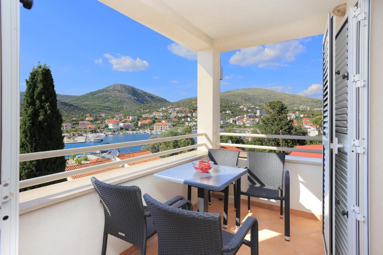 Apartments By The Sea Seget Vranjica, Trogir - 13771 Exteriér fotografie