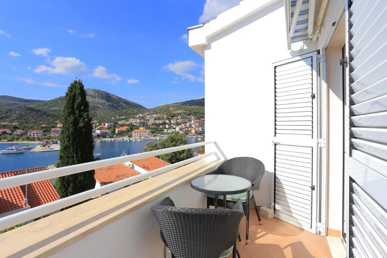 Apartments By The Sea Seget Vranjica, Trogir - 13771 Exteriér fotografie