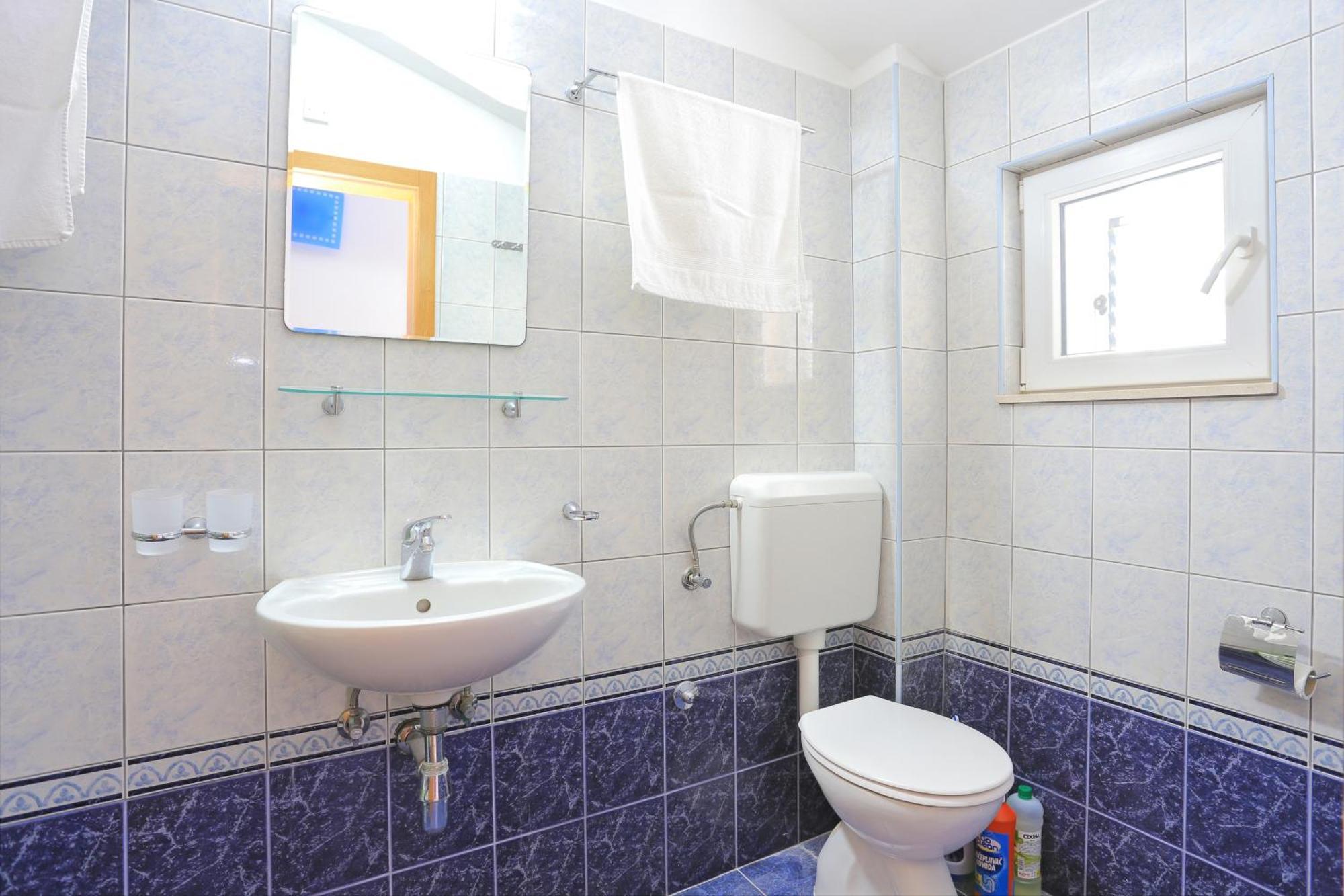 Apartments By The Sea Seget Vranjica, Trogir - 13771 Pokoj fotografie